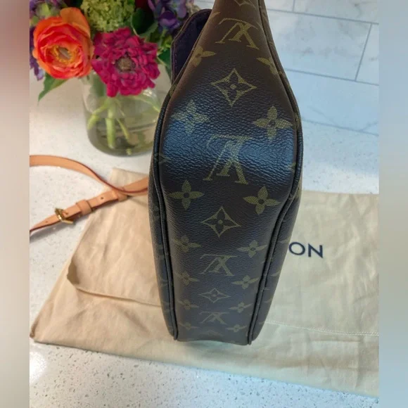 Louis Vuitton Mabillion Handbag - Picture 4 of 16